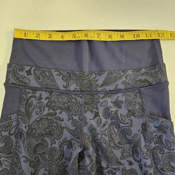 Lululemon En Route Crop Jogger Leggings Blue Inkwell Paisley Sz 4 - Picture 8 of 10